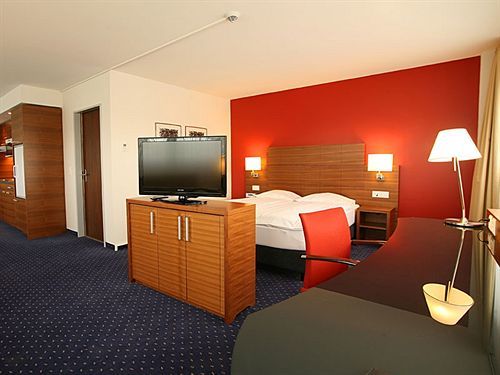 Hotel Hoeri Inn 3*
