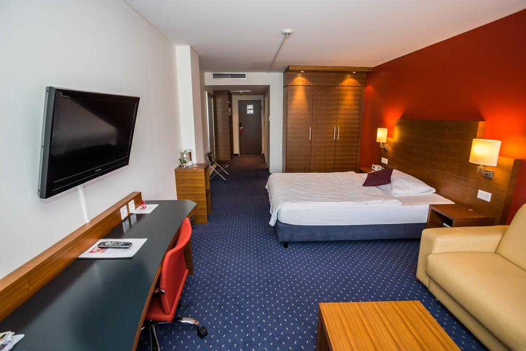 Hotel Höri Inn 3*